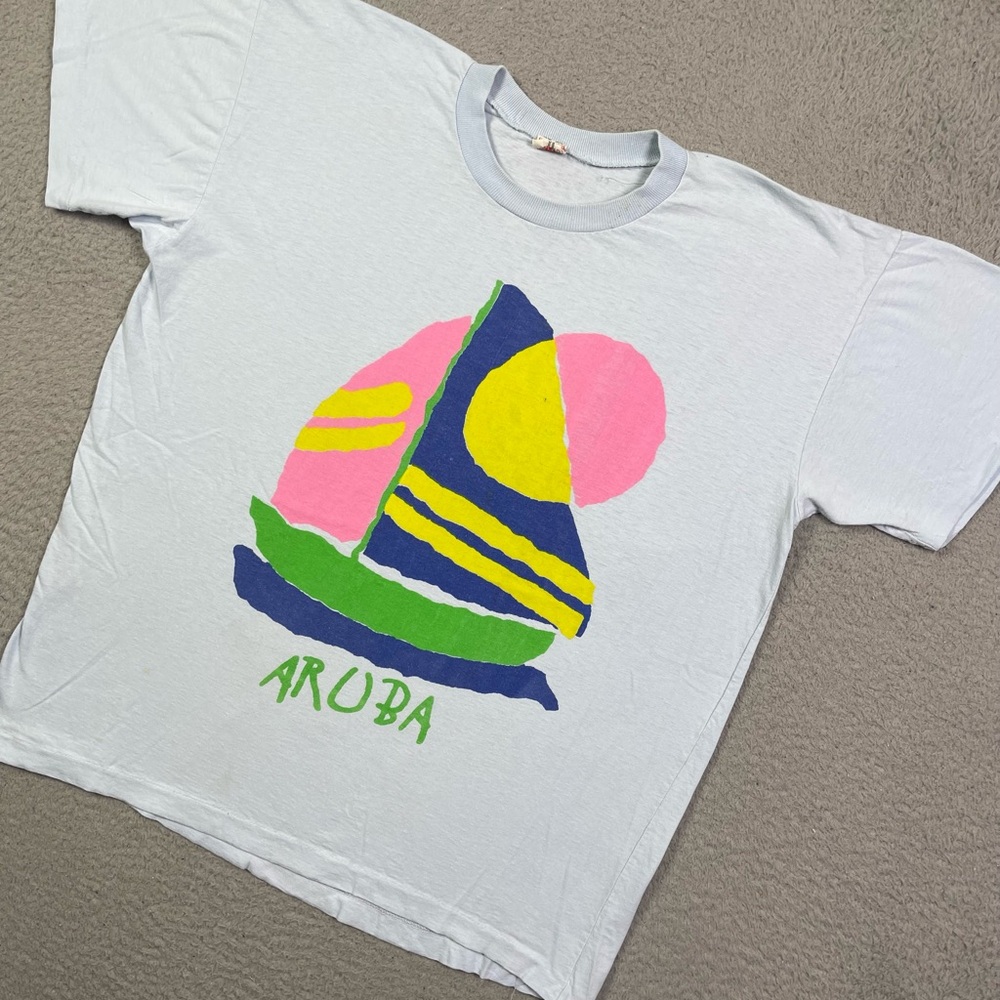 Vintage Aruba sail boat T-shirt